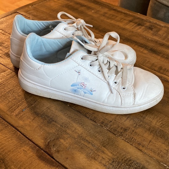 White Sneakers with Flowers - Picture 2 of 3